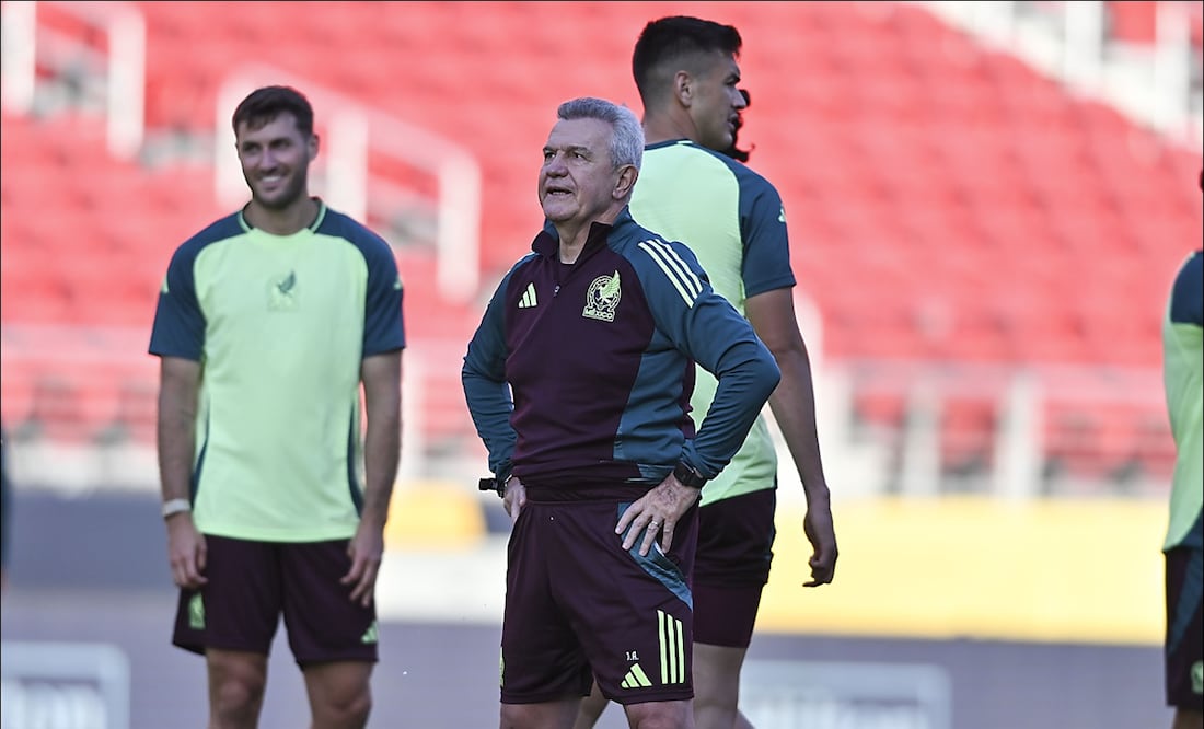 Javier Aguirre, durante un entrenamiento de la Selección Mexicana. FOTOS: Imago7
