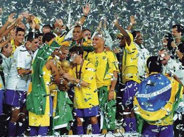Brasil bailó al ritmo de samba por su pentacampeonato en Corea-Japón 2002