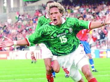 ¿Qué fue del Matador Hernández? Se convirtió en goleador de México en el Mundial de Francia 98