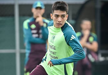 Reportan desde España que Barcelona y Real Madrid se están peleando por Gilberto Mora