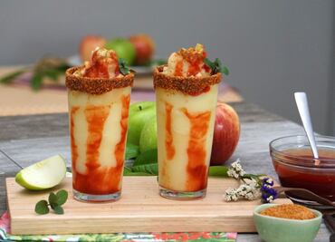 Receta para preparar un fresco Frappé de Manzana con Chamoy