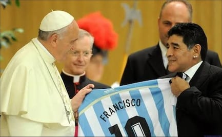 Diego Armando Maradona se reconcilió con la iglesia gracias al Papa Francisco; "El primer hincha de Francisco soy yo"