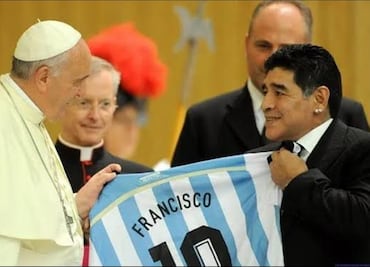 Diego Armando Maradona se reconcilió con la iglesia gracias al Papa Francisco; "El primer hincha de Francisco soy yo"