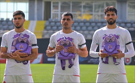 La selección de Irán rindió un emotivo homenaje tras ataque con misiles en una escuela