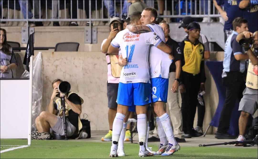 Rotondo celebra su anotación en el duelo ante Philadelphia. FOTO: @CruzAzul