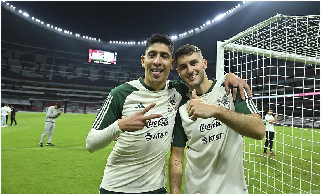 Edson Álvarez y Santiago Giménez en un entrenamiento de la Selección Mexicana / FOTO: Imago7