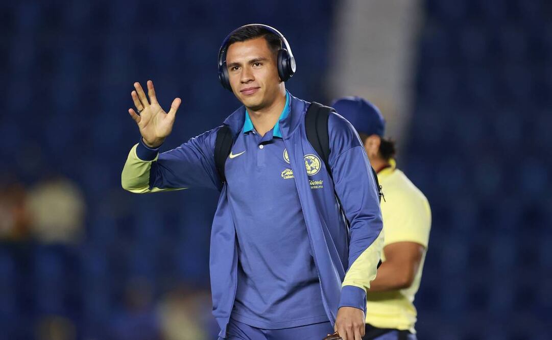 Malagón le regaló unos guantes a un niño. Foto: Imago7.