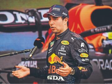 Checo Pérez fue retratado como el villano en la serie de Fórmula 1