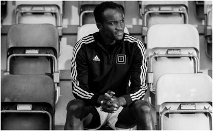 Luto en el futbol: Raphael Dwamena falleció tras desplomarse en partido de la liga de Albania