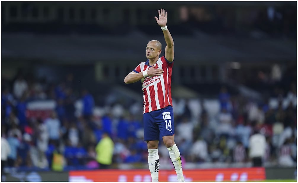 Javier Hernández con Chivas ante Cruz Azul en el Estadio Azteca / FOTO: Imago7