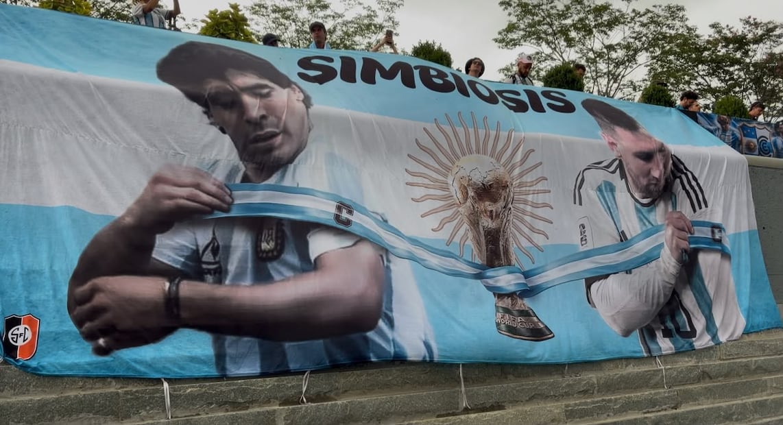 Miles de aficionados argentinos dijeron presente en el centro de Atlanta para alentar a su selección - Fotos: Nicolás Schiller | EL UNIVERSAL