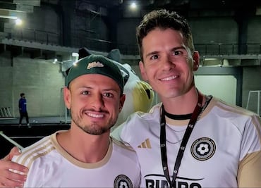 Sergio Dipp le pide al ‘Chicharito’ Hernández irse de Chivas tras la eliminación