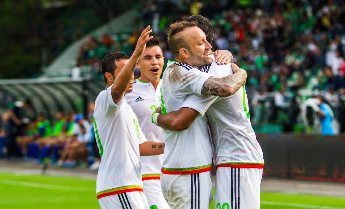 Matías Vuoso festeja uno de los goles que marcó con las Selección Mexicana. Foto: Imago7