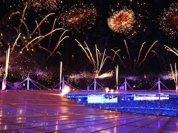 La espectacular ceremonia de clausura de París 2024, Los Ángeles 2028 recibe la estafeta