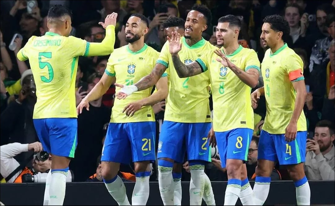Jugadores de Brasil celebran una anotación en un duelo amistoso. FOTO: EFE