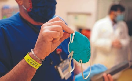 5 acciones cotidianas que contaminan tu cubrebocas y no sabías