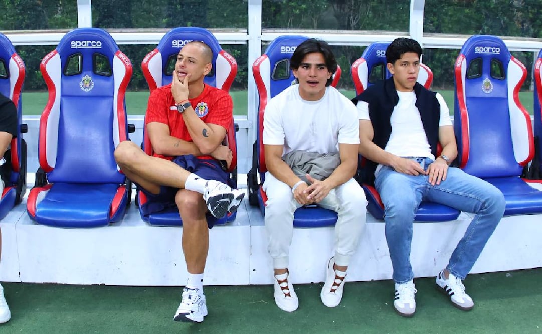 Chicharito Hernández no saldrá ni a la banca en el partido de Chivas vs Pumas. Foto: Imago7