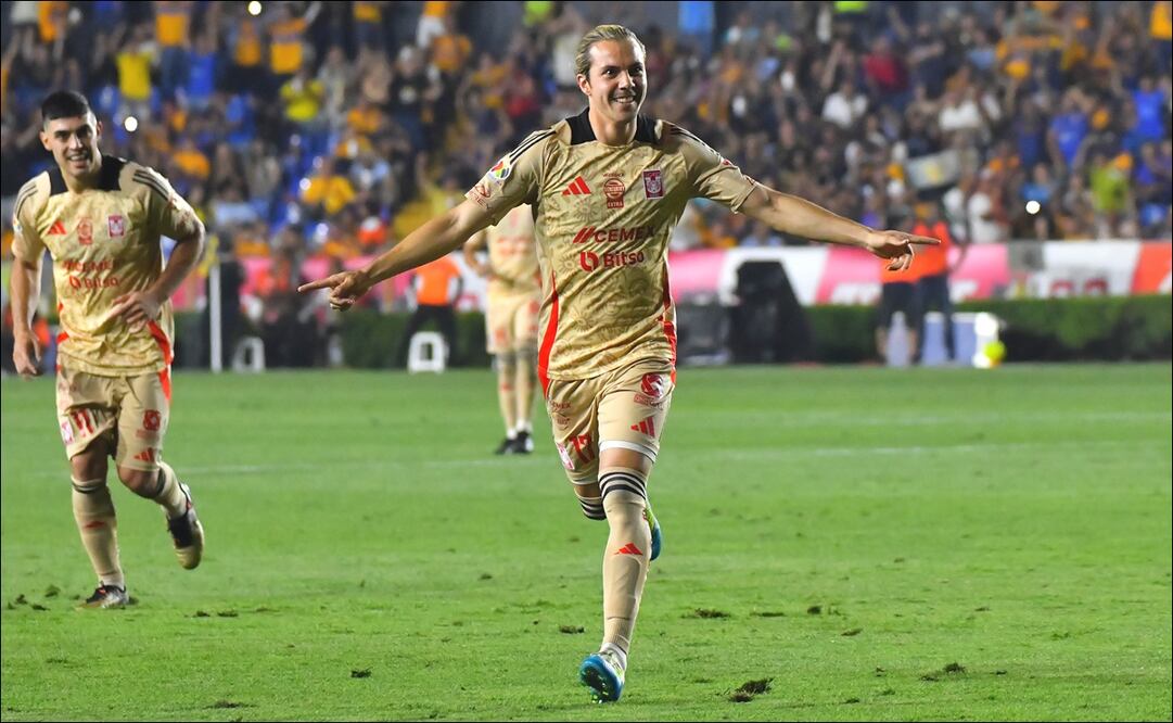 Sebastián Córdova festeja el segundo gol de los Tigres ante Tijuana. FOTO: Imago7
