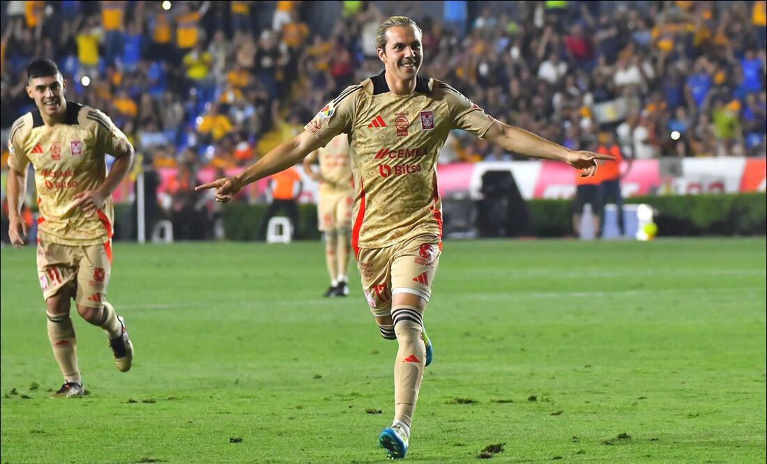 Sebastián Córdova festeja el segundo gol de los Tigres ante Tijuana. FOTO: Imago7