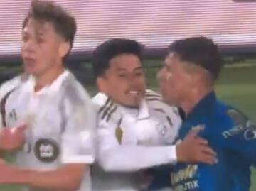 Chicote Calderón no aguantó el coraje y encaró a jugador del LAFC que se burló del América