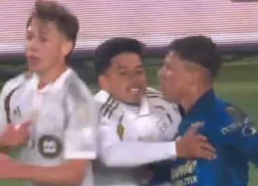 Chicote Calderón no aguantó el coraje y encaró a jugador del LAFC que se burló del América