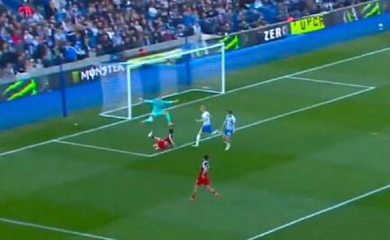 Raúl Jiménez marcó su décimo gol con el Fulham esta temporada de la Premier League