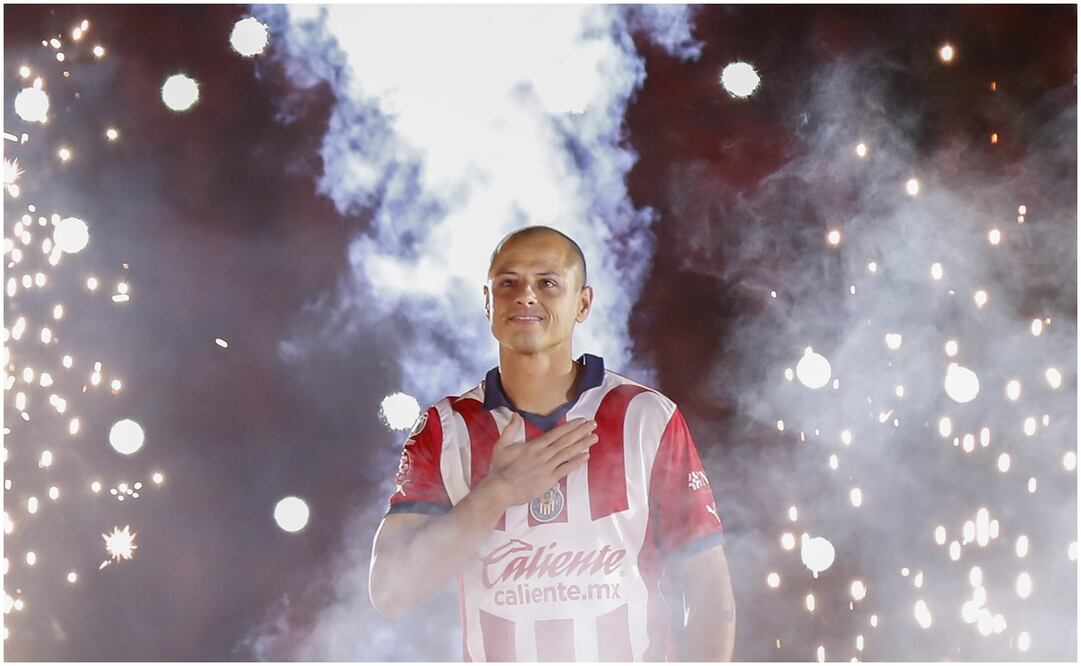 Javier Hernández en su presentación con Chivas / FOTO: Imago7