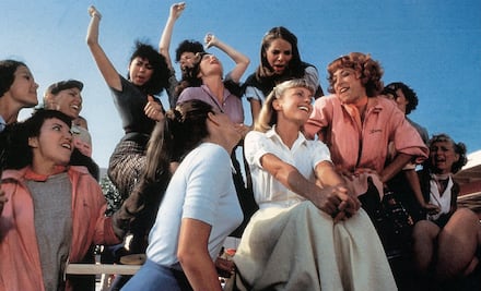 La chicas de “Grease” desafiaron las reglas de su época así… 