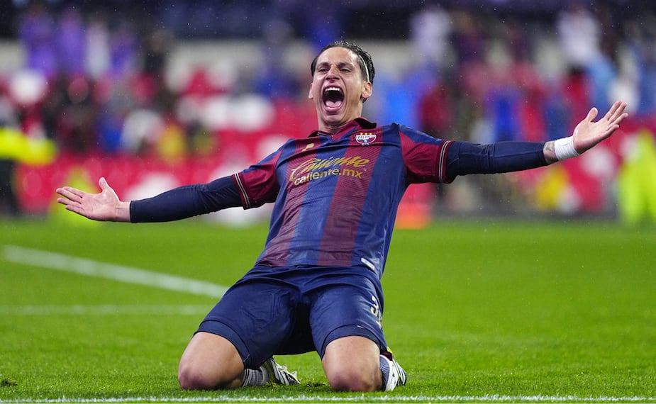 Martín Sarrafiore rescató a los Potros con una impresionante anotación. FOTO: IMAGO7