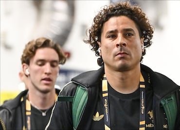 Guillermo Ochoa ficha con el AEL Limassol y apunta al Mundial 2026
