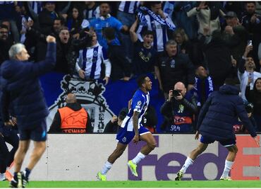 Champions League: Arsenal sucumbe ante el Porto de último minuto y complica su paso a Cuartos