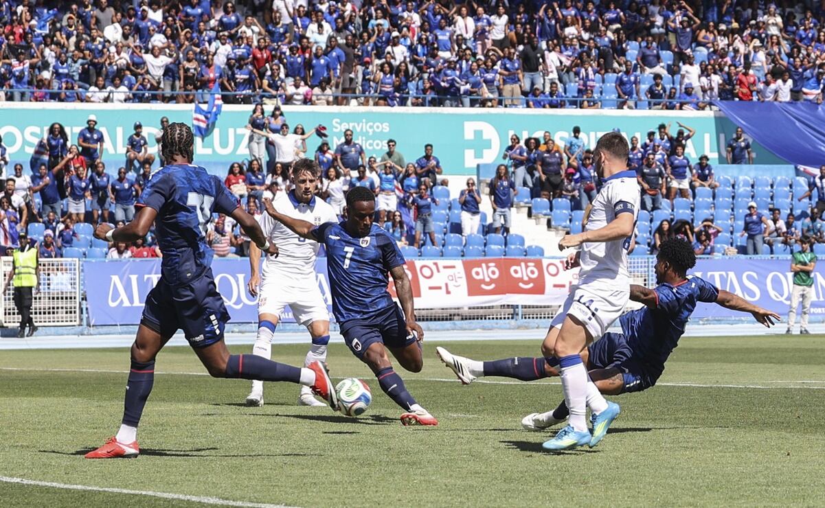 RT @De10Sports: Serbia es goleado por Cabo Verde a días de enfrentar a la Selección Mexicana en el Nemesio Diez