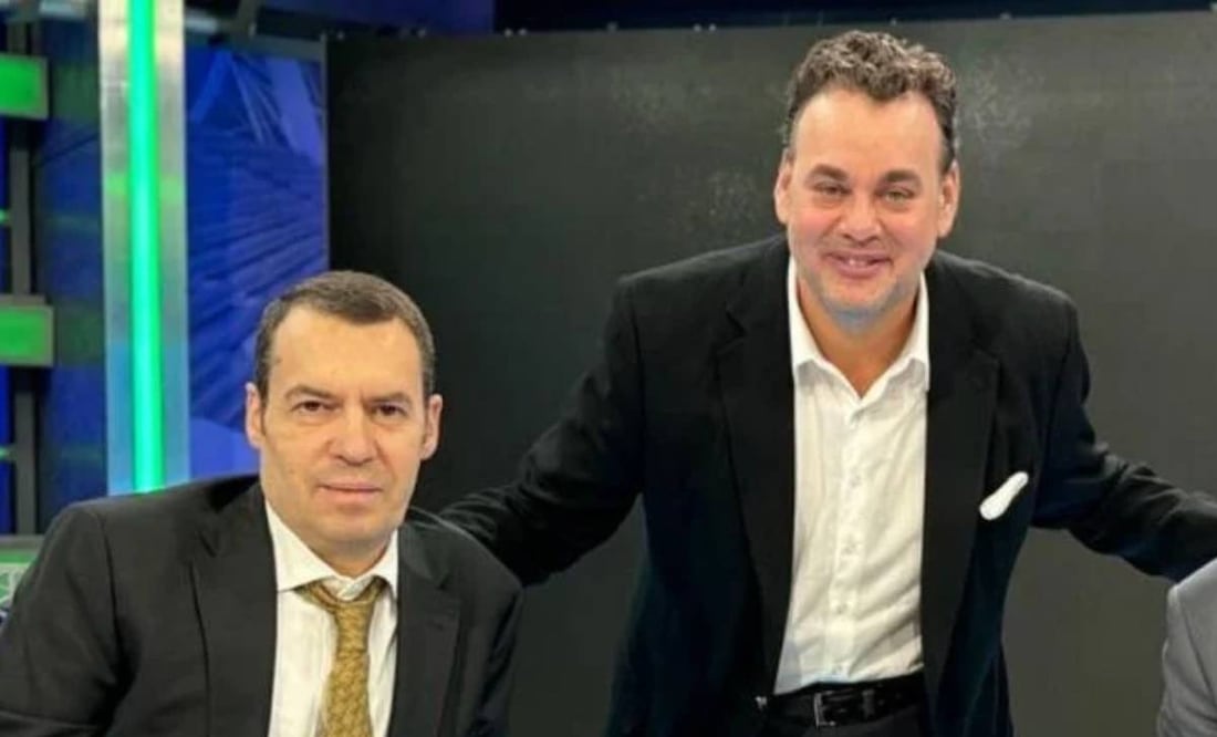 El hijo de André Marín fue invitado por David Faitelson al Clásico Capitalino. FOTO Especial