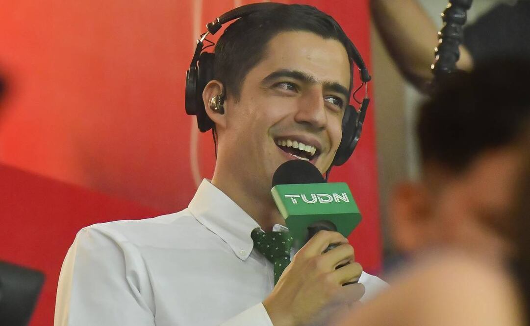 El narrador en complicidad con Rodrigo Celorio no dejaron pasar la oportunidad para subirse a la tendencia. Foto: Imago7.