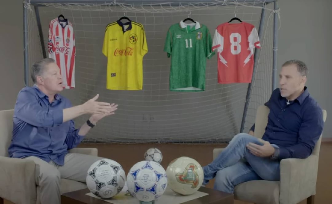 Ricardo Peláez y Alberto García Aspe recordaron anécdotas futbolísticas y familiares. Foto: Especial