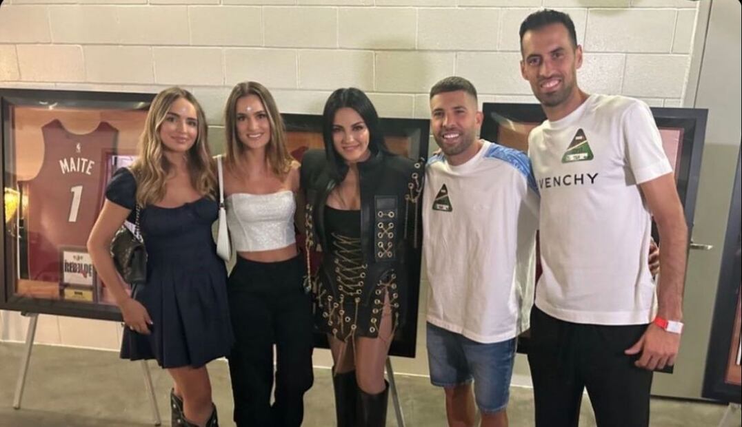 Busquets y Alba en el concierto de RBD