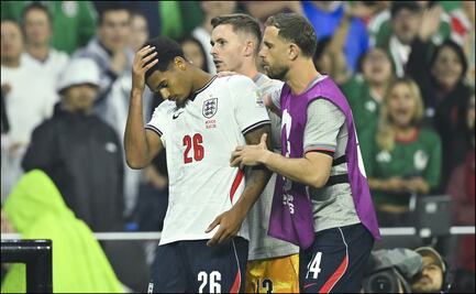 Jarell Quansah, de Inglaterra, ya recibió castigo tras la tarjeta roja en el juego ante México