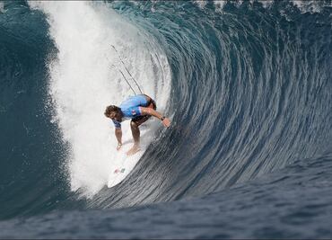 Alan Cleland quedó fuera de París 2024 tras ser derrotado por Joan Duru en Octavos de Final de surf