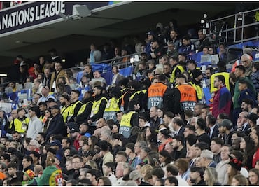 Muere aficionado tras caerse de las gradas en la Final de la Nations League entre Portugal y España