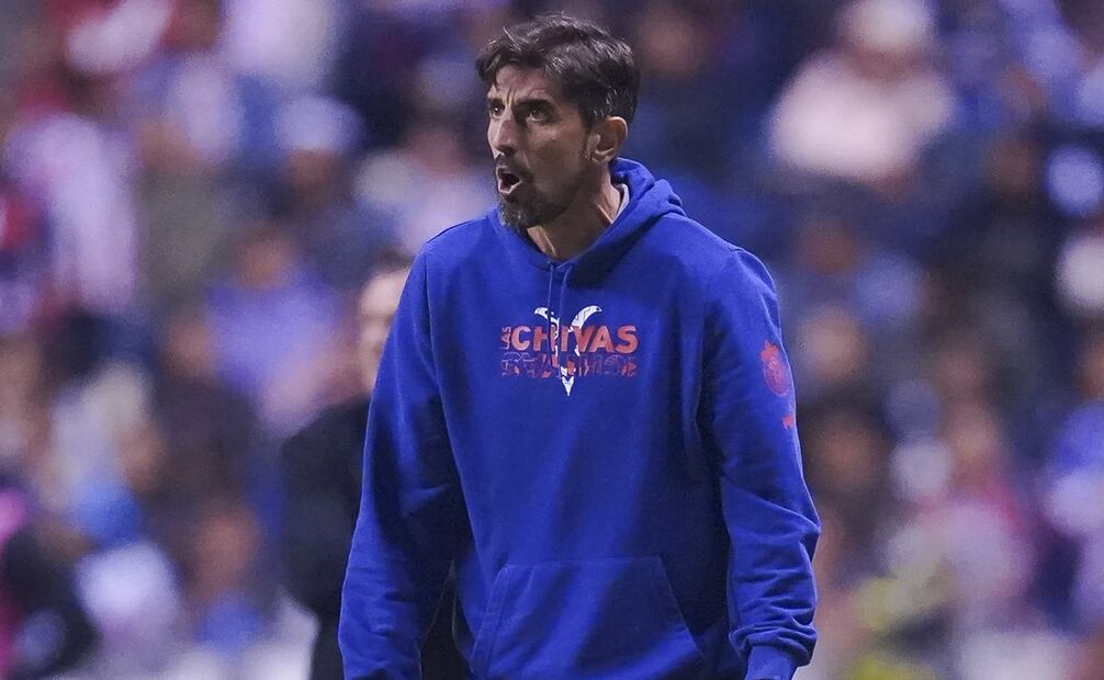 Veljko Paunovic durante el partido entre Puebla y Chivas - Foto: Imago7