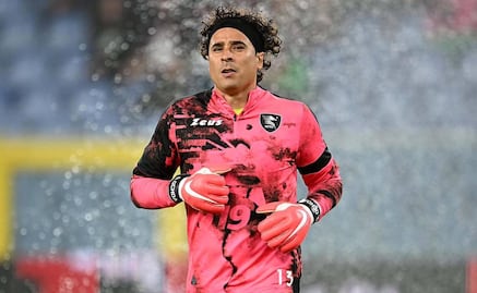 Guillermo Ochoa vuelve a aparecer en el 11 ideal de la Serie A