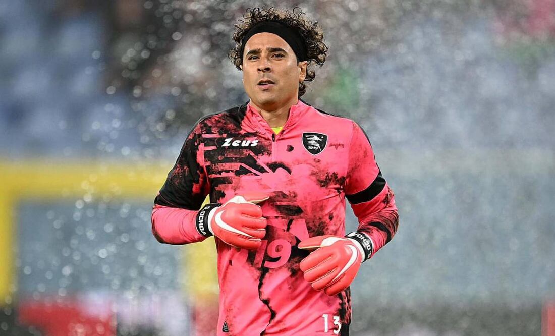 Guillermo Ochoa volvió a la titularidad con el Salernitana. Foto: @USSalernitanaOfficialPage