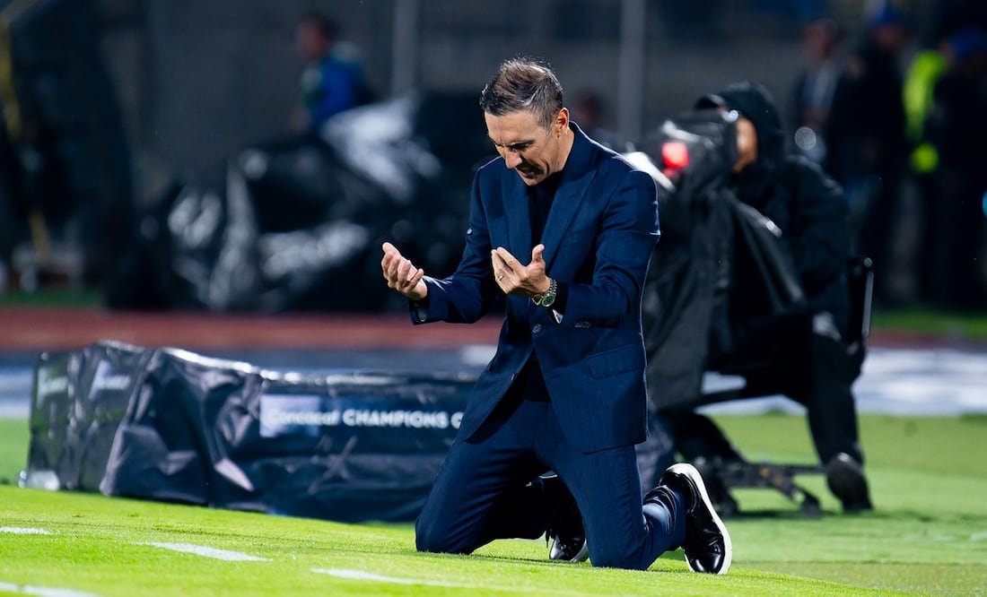 Al técnico uruguayo no le bastó ganar la Concachampions para mantener su trabajo | FOTO: Imago7