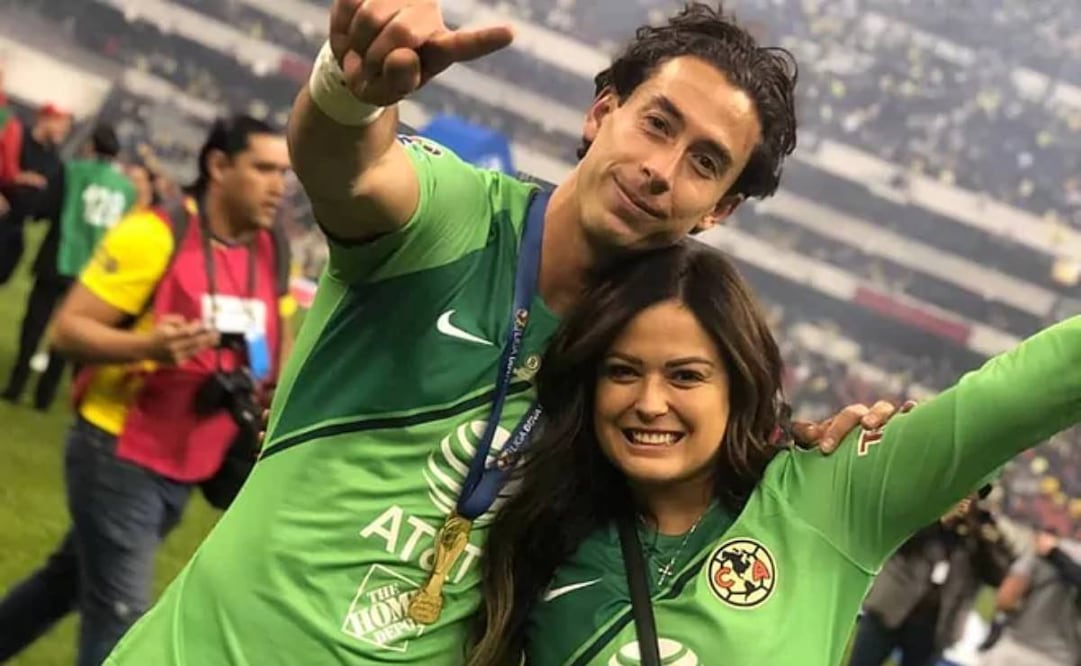 La mala imagen de Mariana Echeverría en La Casa de los Famosos está afectando al portero Óscar Jiménez. Foto: Especial