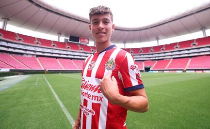 Chivas hizo oficial la contratación de Fidel Barajas para el Apertura 2024