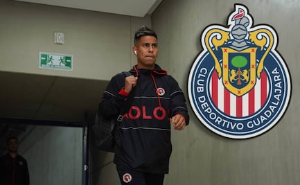 Efraín Álvarez se convertiría en el primer fichaje bomba de las Chivas