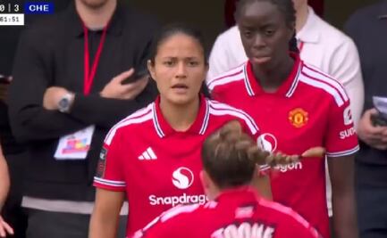 Rebeca Bernal hace su debut con el Manchester United en derrota ante Chelsea