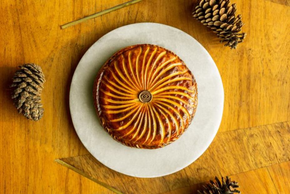 Disfruta de una deliciosa Rosca de Reyes Magos al estilo francés