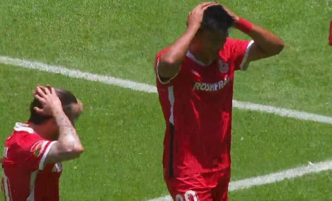 El festejo entre Gallardo y Canelo fue peculiar. Foto: Especial.