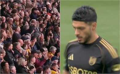 Raúl Jiménez recibe ovación de la afición de Wolves al ingresar de cambio